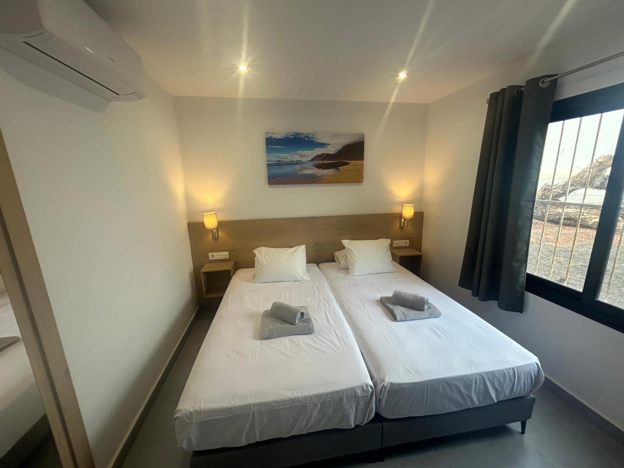 Stunning 2 Bedroom Seafront Apartment Puerto del Carmen  Exterior foto