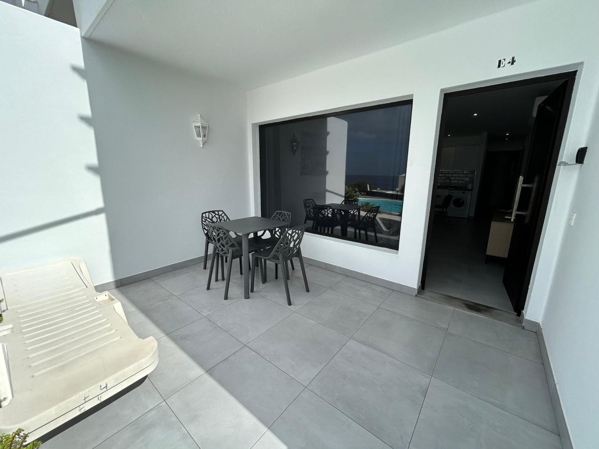 Stunning 2 Bedroom Seafront Apartment Puerto del Carmen  Exterior foto